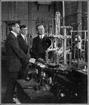 Irving Langmuir and Guglielmo Marconi in lab