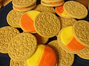 Oreo Cookies Candy Corn (13982361173)