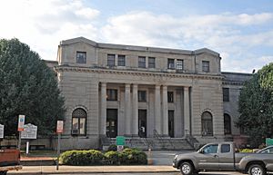 Richmond County Courthouse in Rockingham