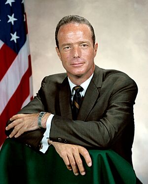 Scott Carpenter 1964 Portrait (4x5 cropped).jpg