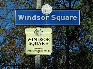 Windsor Square Neighborhood Sign located at the intersection of Third Street and Van Ness.