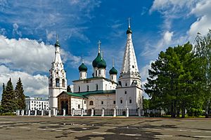 Yaroslavl. Church of Elijah the Prophet P5262247 2350