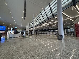 202403 Airside Lobby of HGH T4 International Departure (2)