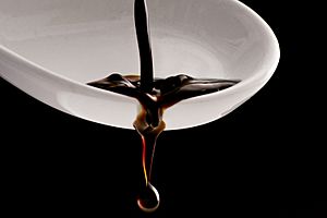 Balsamic vinegar (drops)