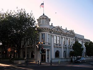 Bank of San Mateo County, 2000 Broadway, Redwood City, CA 9-5-2011 6-11-10 PM