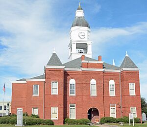 Berrien County courthouse, south side, Nashville, GA, US