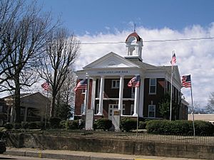 Chester County Courthouse in Henderson, 2003