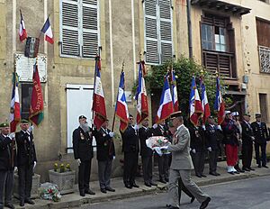 Dépôt de gerbe Camerone