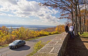 Etienne Brûlé Lookout, Gatineau Park (10396087056)