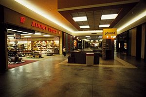 Everett Mall interior, June 1975