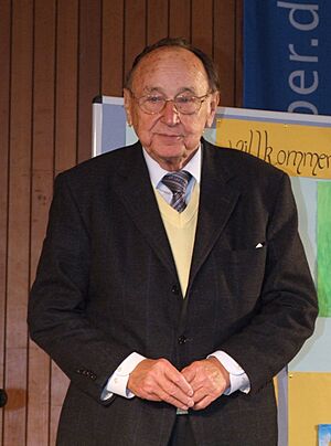 Hans-Dietrich Genscher Dezember 2007 CJD Koenigswinter 2