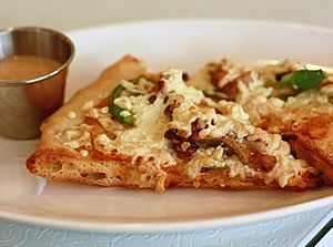 Happy Spicy Pizza with Daiya Vegan Cheese (4713217908)
