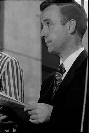 Herbert Leuninger Porträt 1971.jpg