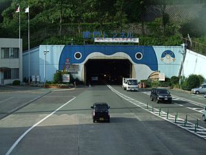 Kanmon roadway tunnel01