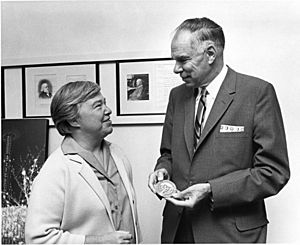 Left to right Dixy Lee Ray (1914-1994) and Glenn Theodore Seaborg (1912-1999) (6891627661)