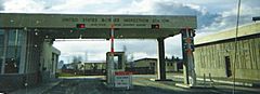 The Canada–United States border crossing at Alcan Border