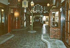 Salford Museum, Gtr Manchester (150680) (9454370102)
