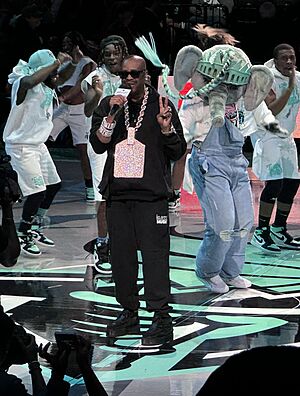 Slick Rick performs at Halftime of the WNBA Playoffs