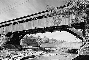Taftsville Bridge, Spanning Ottaquechee River, Taftsville Bridge Road, Taftsville vicinity (Windsor County, Vermont).jpg