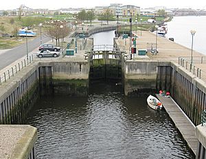 Tees Barrage lock-1088
