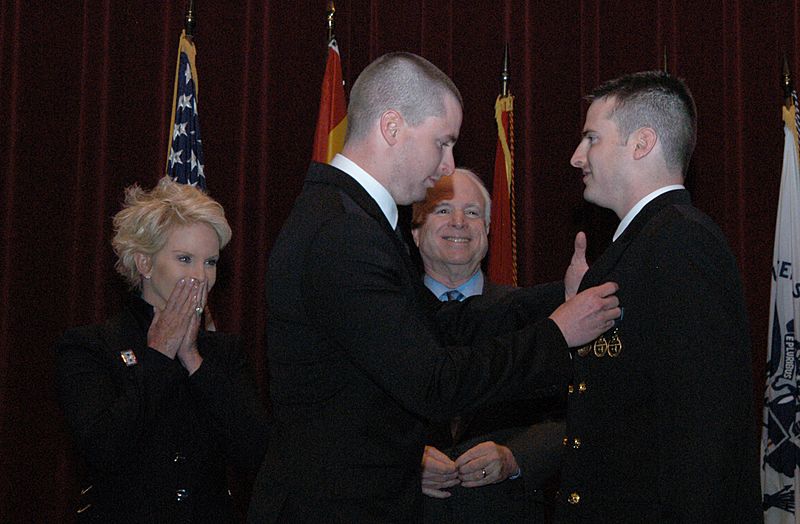 Image US Navy 110128N3303D001 Sen. John McCain and his wife, Cindy