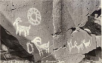 Wishram Petroglyphs.jpg