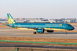 20250204 Airbus A321-272N of Vietnam Airlines (VN-A512) at CGO 01