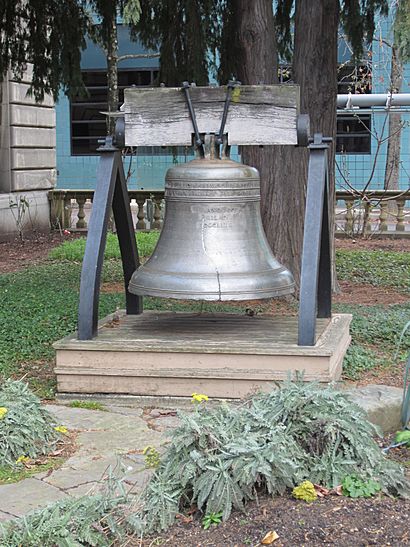 Bell outside City Hall, Portland, OR 2012.JPG