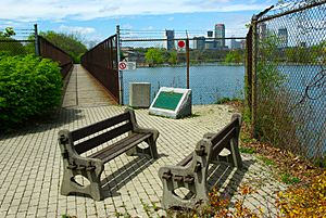 Benches facing each other in Niagara Falls, Ontario, 2010