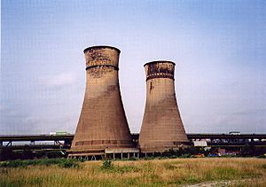 Blackburn Meadows cooling towers - geograph.org.uk - 37873