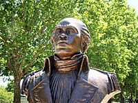 Buste en bronze de Toussaint Louverture, Bordeaux