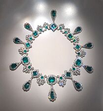 Collier en émeraudes de la parure de Marie-Louise - Musée du Louvre Objets d'Art OA 12155