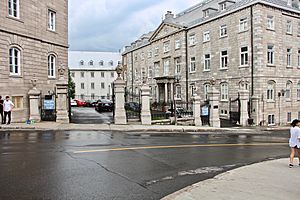 Gate of the Seminary of Quebec City 02