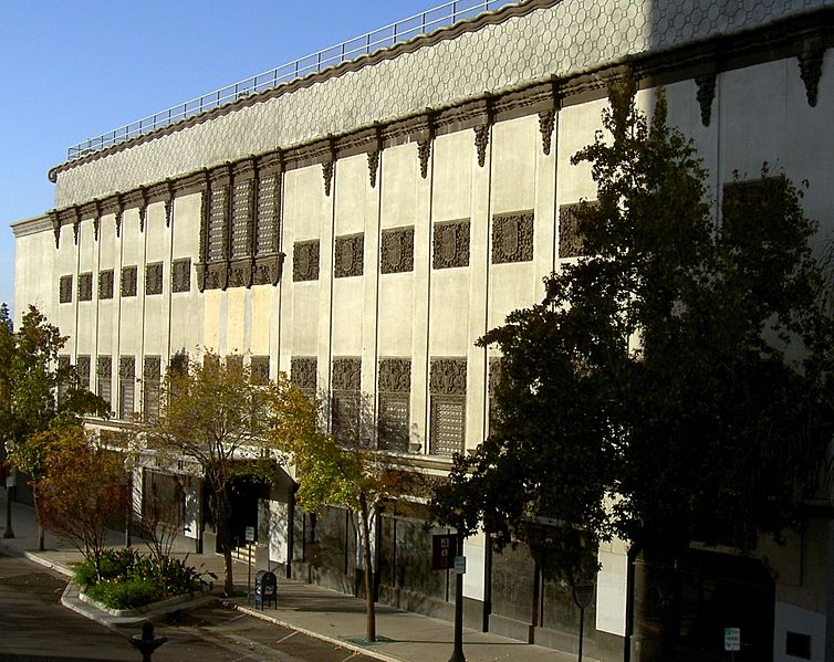 Image Harris Company building, San Bernardino (cropped)