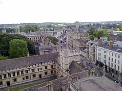 High Street Oxford looking east in landscape view