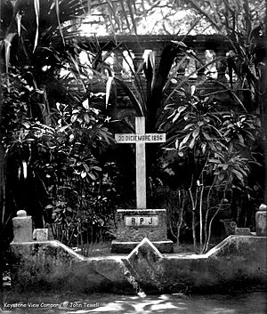 Jose Rizal's original grave in Paco Park before renovation