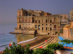 Palazzo Donn'Anna e Bagno Elena (2007)