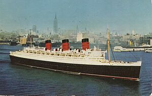 RMS Queen Mary in New York Harbour (50524304982)