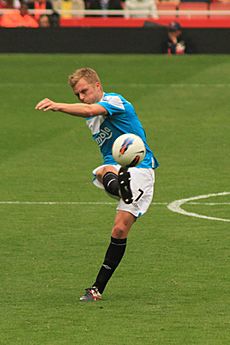 Seb Larsson free kick