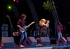 T'Pau 2010