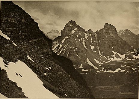 The Rockies of Canada; (1909) (14761323754)