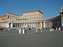 Watykan Plac sw Piora kolumnada Berniniego