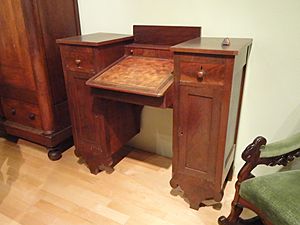 Writing desk, 1840-1850, by Thomas Day - North Carolina Museum of History - DSC06078