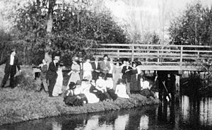 1911 Katy Residents at Cane Island Creek Bridge