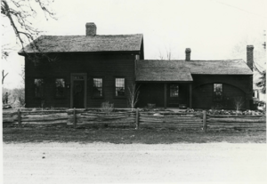 1982 James H. Murray Residence