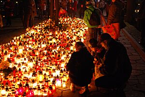 All Saints Day in Łódź, 2014 lights 02