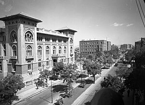 Banks Street (Atatürk Boulevard) the Building of Ziraat Bankası (Agricultural Bank), 1930s (16851406391)