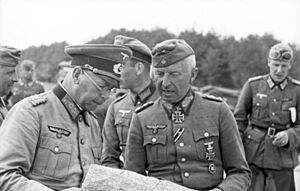 Bundesarchiv Bild 101I-209-0086-12, Russland-Nord, Erich von Manstein, Brandenberger