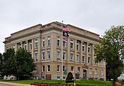Butler County Courthouse in Poplar Bluff