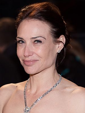 14 Captivating Facts About Claire Forlani 